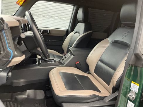 Used 2024 Ford Bronco Wildtrak AWD/4WD image 19