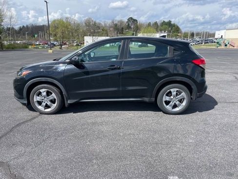 Used 2021 Honda HR-V LX image 4