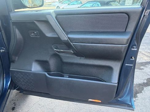 Used 2012 Nissan Titan SV w/ SV Value Truck Pkg image 14