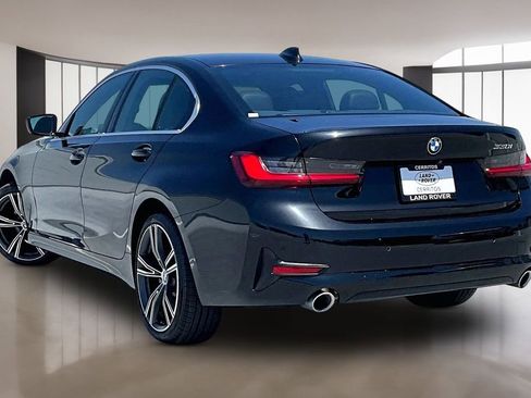 Used 2022 BMW 330i Sedan w/ Premium Package 2 RWD image 4
