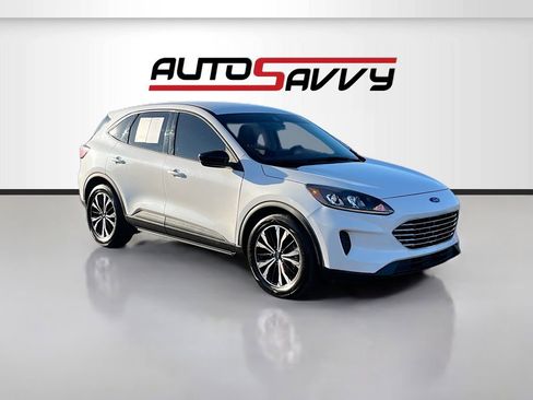 Used 2022 Ford Escape SE w/ SE Sport Appearance Package FWD image 1