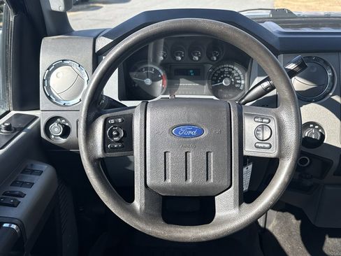 Used 2014 Ford F250 XLT w/ Snow Plow Prep Package image 35