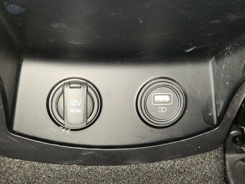 Used 2023 Kia Sorento EX image 16