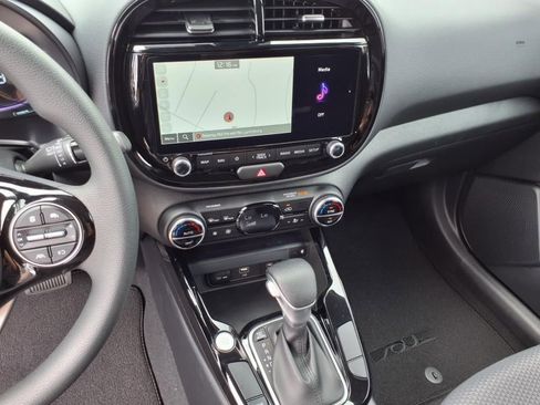 New 2025 Kia Soul S image 25