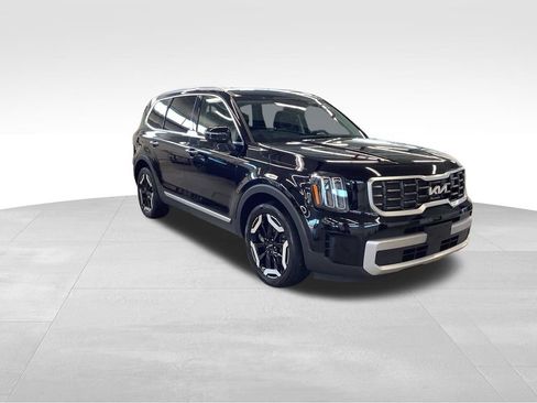 Certified 2023 Kia Telluride S w/ S Sunroof Package AWD/4WD image 9