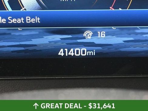 Used 2024 Chevrolet Traverse LT FWD image 37