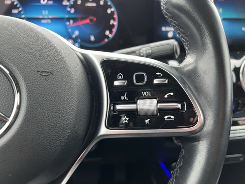 Certified 2023 Mercedes-Benz GLA 250 4MATIC w/ Premium Package image 20