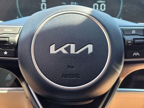 Used 2023 Kia Sportage EX image 30