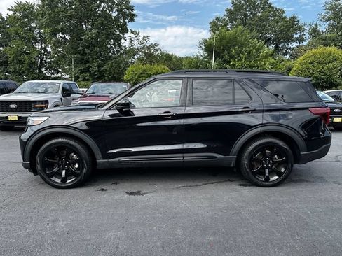Certified 2023 Ford Explorer ST-Line w/ Class IV Trailer Tow Package AWD/4WD image 8