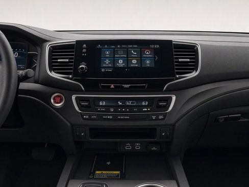 Used 2025 Honda Passport TrailSport image 32