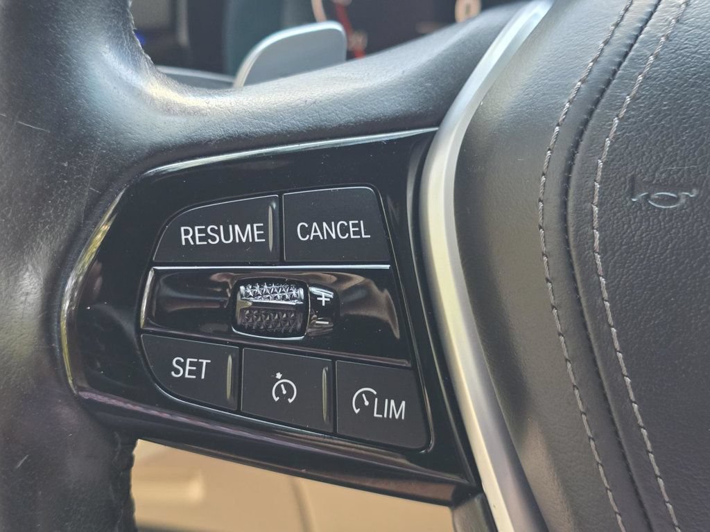 Used 2021 BMW 530i xDrive w/ Premium Package AWD/4WD image 27