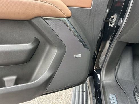 Certified 2025 Chevrolet Tahoe High Country image 18