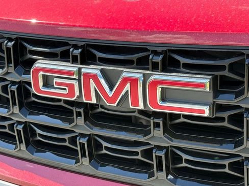 New 2026 GMC Canyon Elevation RWD image 6