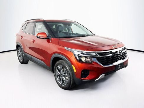 Certified 2024 Kia Seltos S AWD/4WD image 3