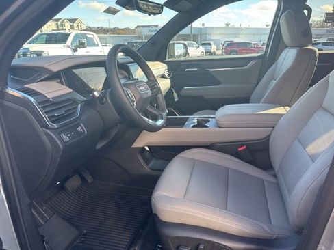 New 2026 GMC Acadia Elevation image 7