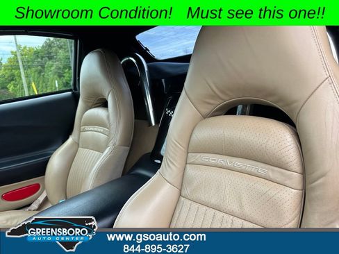 Used 2001 Chevrolet Corvette Convertible w/ Preferred Equipment Group1 RWD image 11