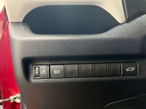 Used 2023 Toyota RAV4 XLE FWD image 19