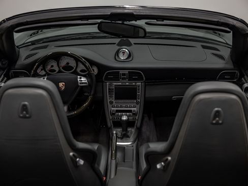 Used 2007 Porsche 911 Carrera S image 27