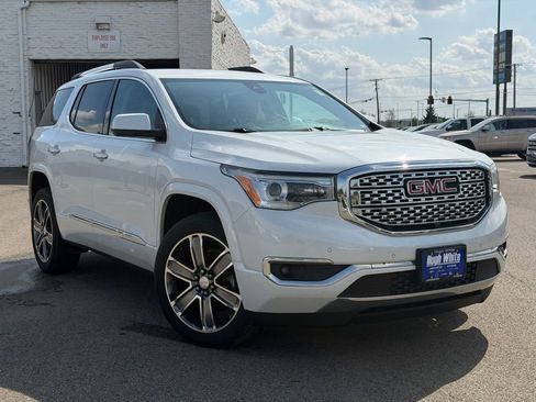 Used 2018 GMC Acadia Denali w/ Technology Package image 1