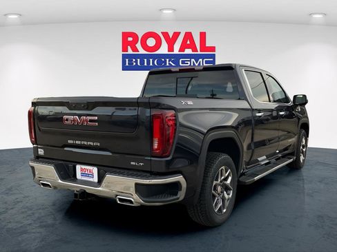 New 2026 GMC Sierra 1500 SLT image 4