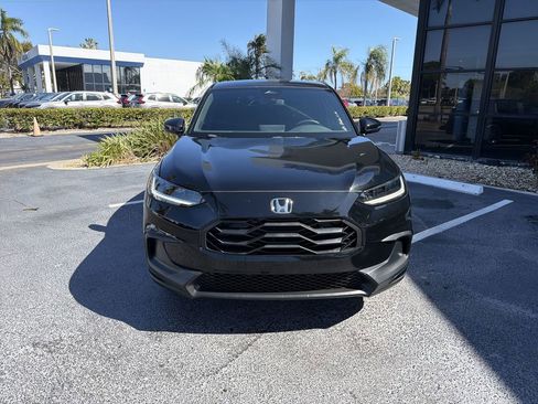 Certified 2024 Honda HR-V Sport image 3