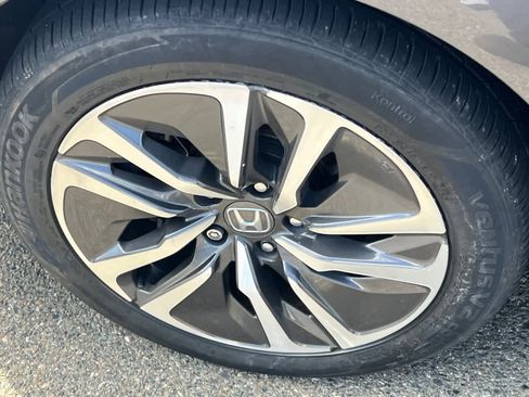 Used 2021 Honda Accord EX image 10