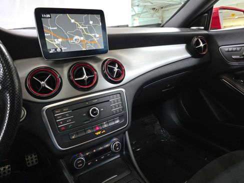 Used 2015 Mercedes-Benz CLA 250 4MATIC image 34