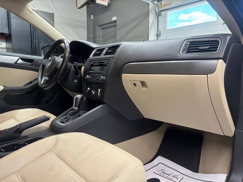 Used 2014 Volkswagen Jetta TDI FWD image 30