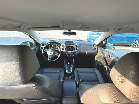 Used 2017 Volkswagen Tiguan S AWD/4WD image 19