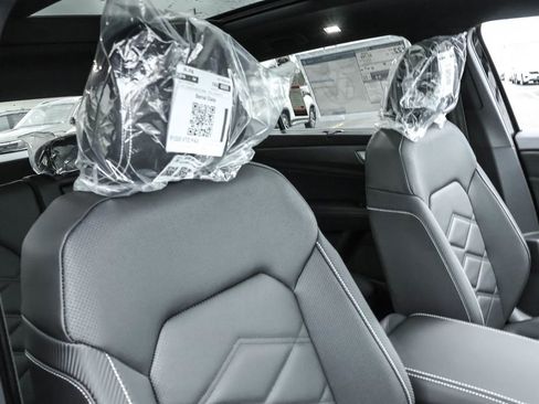 New 2026 Volkswagen Atlas Cross Sport SE image 42