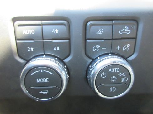 New 2026 GMC Sierra 2500 AT4 w/ AT4 Premium Plus Package AWD/4WD image 17
