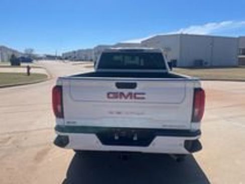 Used 2023 GMC Sierra 2500 Denali w/ Denali Ultimate Package image 3