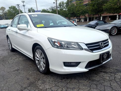 Used 2015 Honda Accord EX image 5