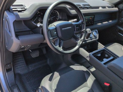 Certified 2023 Land Rover Defender 110 X-Dynamic SE AWD/4WD image 9
