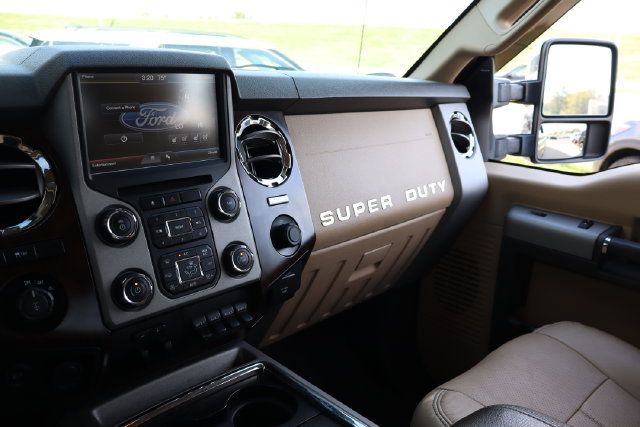 Used 2015 Ford F350 Lariat w/ Lariat Interior Package AWD/4WD image 25