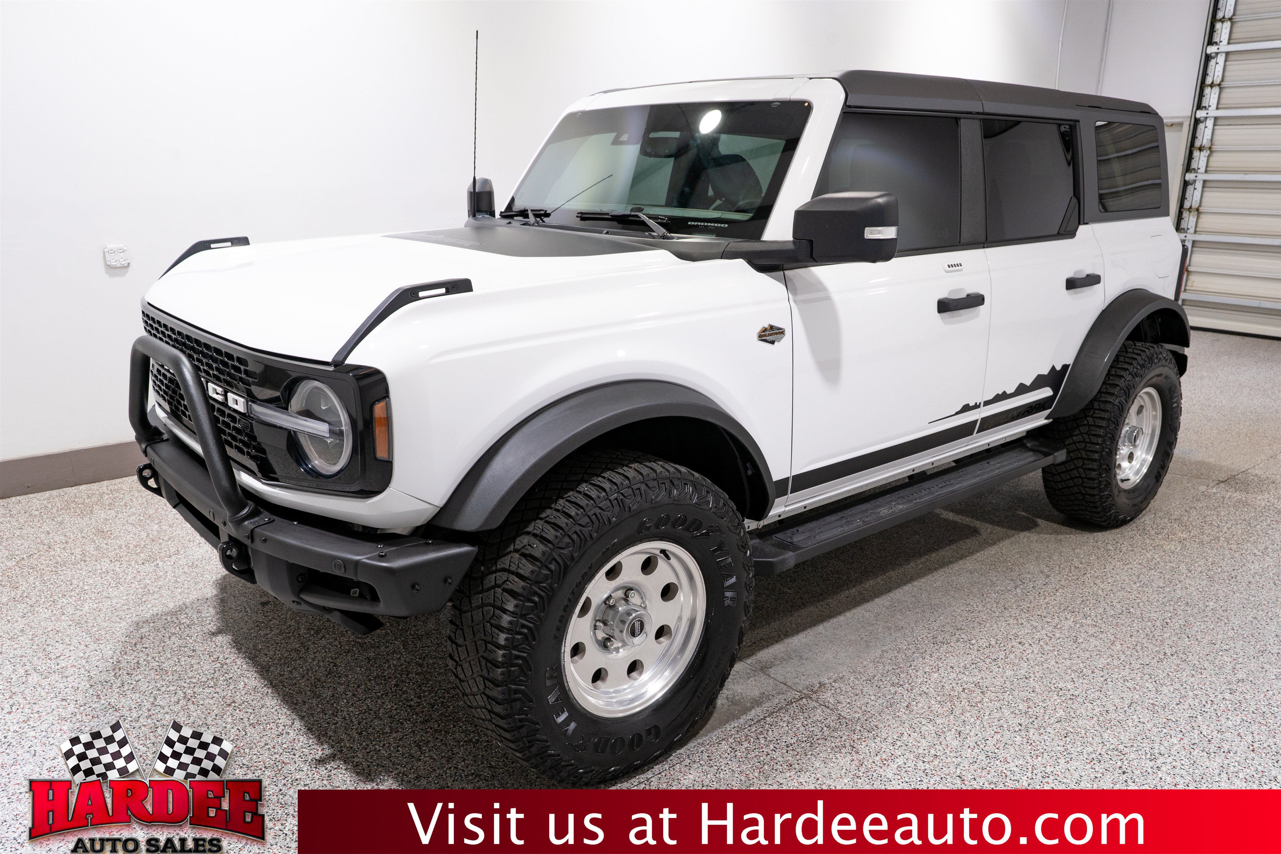 Used 2023 Ford Bronco Wildtrak AWD/4WD image 2