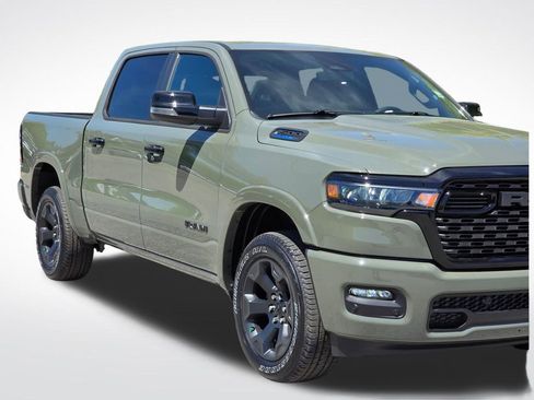 New 2026 RAM 1500 4x4 Crew Cab image 38