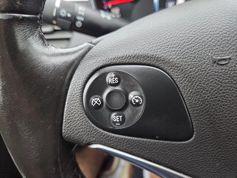 Used 2019 Chevrolet Impala LT FWD image 16