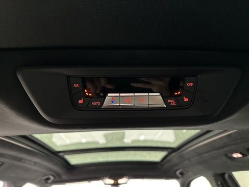 New 2026 BMW X7 M60i image 25