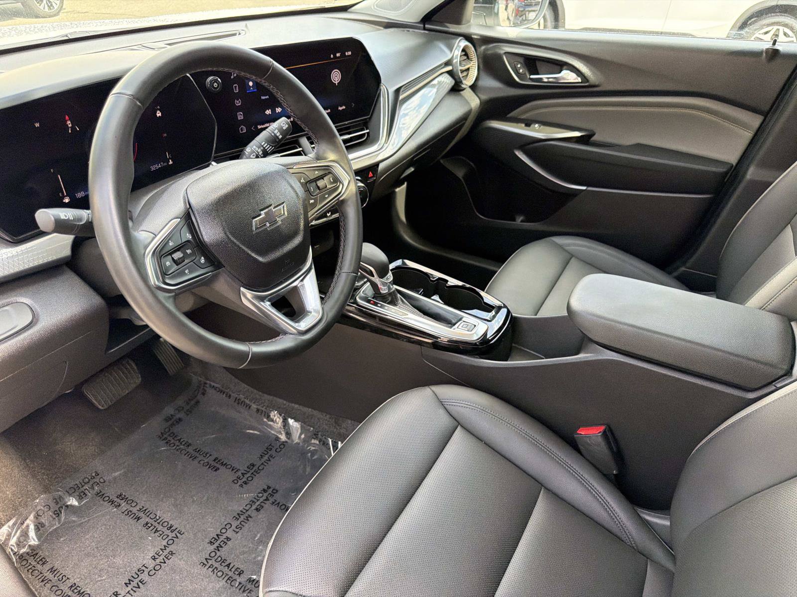 Used 2024 Chevrolet Trax ACTIV w/ Sunroof Package FWD image 14