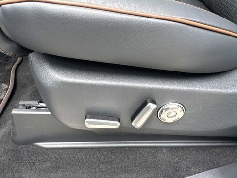 New 2025 Lincoln Navigator Black Label image 12