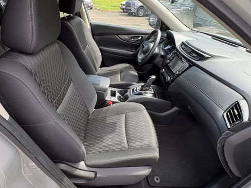 Used 2020 Nissan Rogue SV AWD/4WD image 32