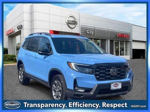 Used 2024 Honda Passport TrailSport image 1