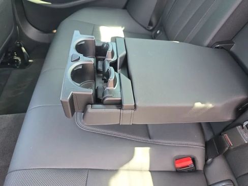 Used 2021 BMW 530i w/ Premium Package RWD image 45