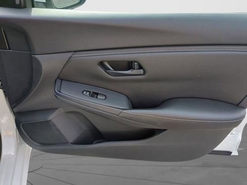 Used 2024 Nissan Sentra S FWD image 31