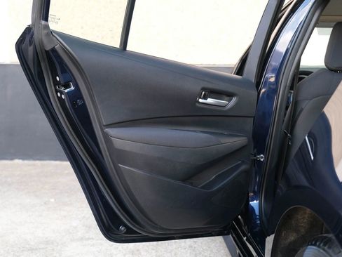 Used 2021 Toyota Corolla LE image 24