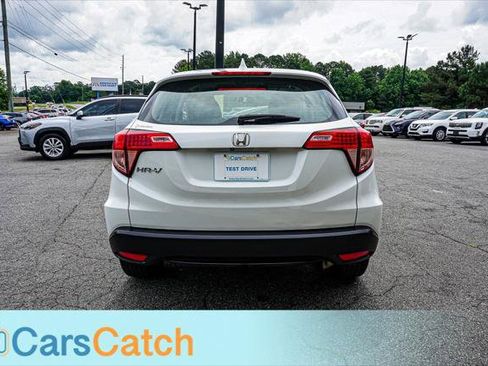 Used 2018 Honda HR-V LX image 14