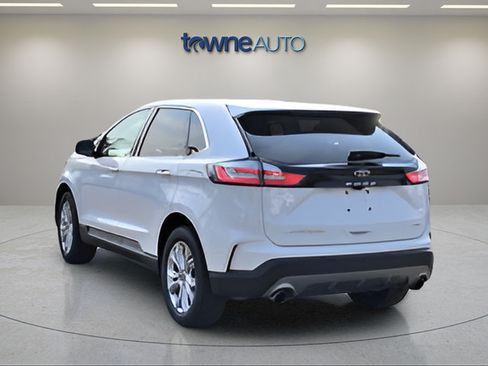 Used 2022 Ford Edge Titanium w/ Equipment Group 301A AWD/4WD image 3