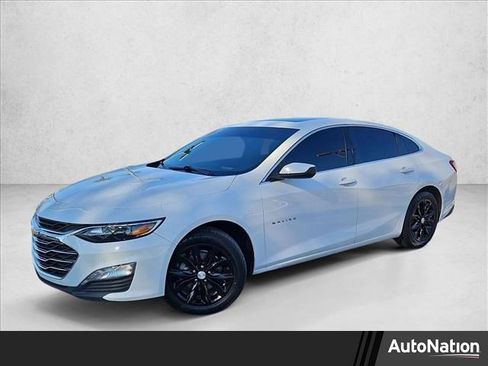 Used 2019 Chevrolet Malibu LT image 1