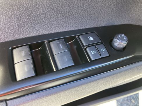 Certified 2026 Toyota Camry SE image 15